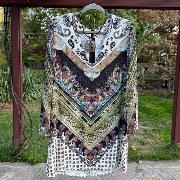 🩷 Alice + Olivia; Beautiful, Unique Design, 3/4 Length Sleeve Short Dress, Sz. L - Picture 9 of 11